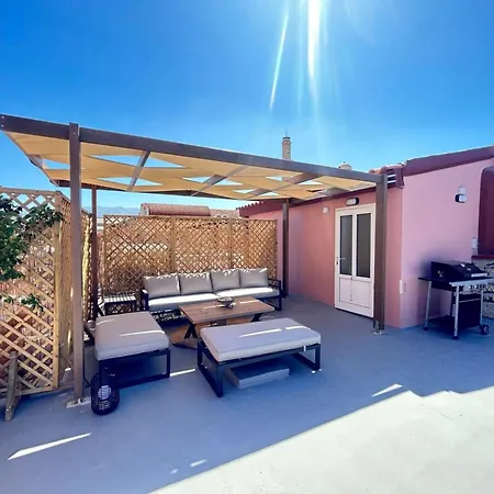 Venetian Kamara In Old Town Chania *