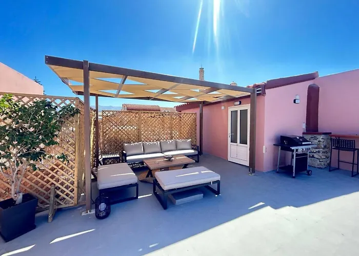 Venetian Kamara In Old Town Chania *